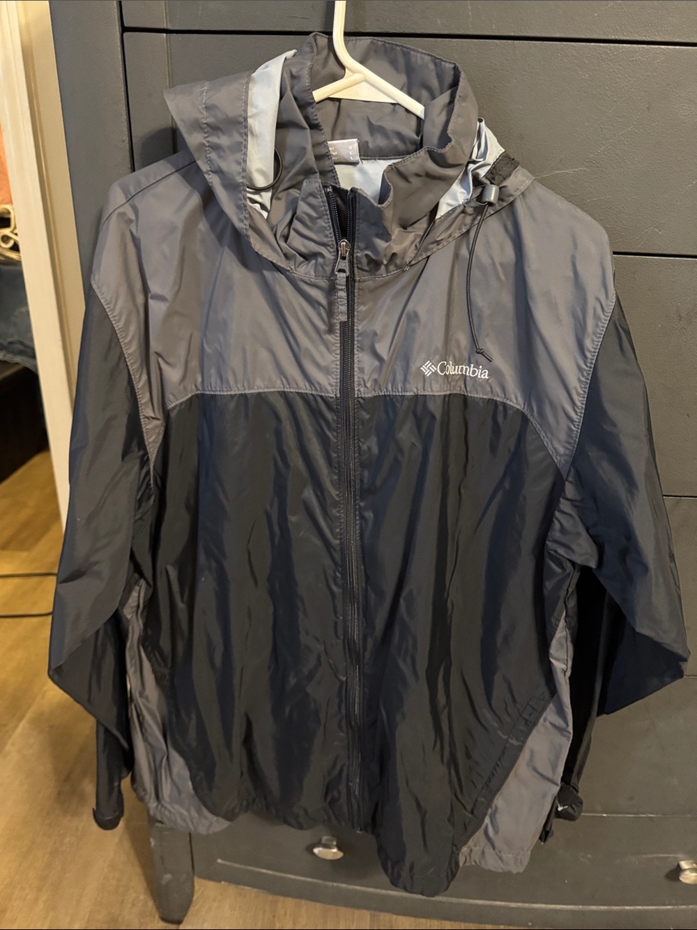 Women’s Columbia Hooded Rain Jacket